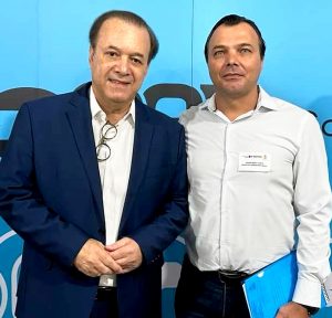 Secretário Eleuses Paiva e prefeito Diego Cinto, de Cerqueira