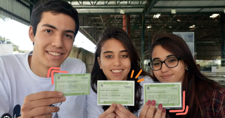 PRIMEIRO TÍTULO: JOVENS DE 15 ANOS PODEM TIRAR O DOCUMENTO ATÉ 6 DE MAIO