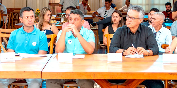 AMVAPA REALIZA ASSEMBLEIA EM PARANAPANEMA