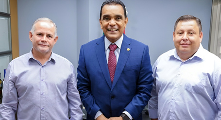 TAGUAÍ RECEBE EMENDA PARA AQUISIÇÃO DE VEÍCULO PARA A SAÚDE