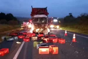 Acidente aconteceu na Rodovia Francisco Alves Negrao SP 258 em Itabera - Foto Reproducao Artesp Divulgado pela TVTem